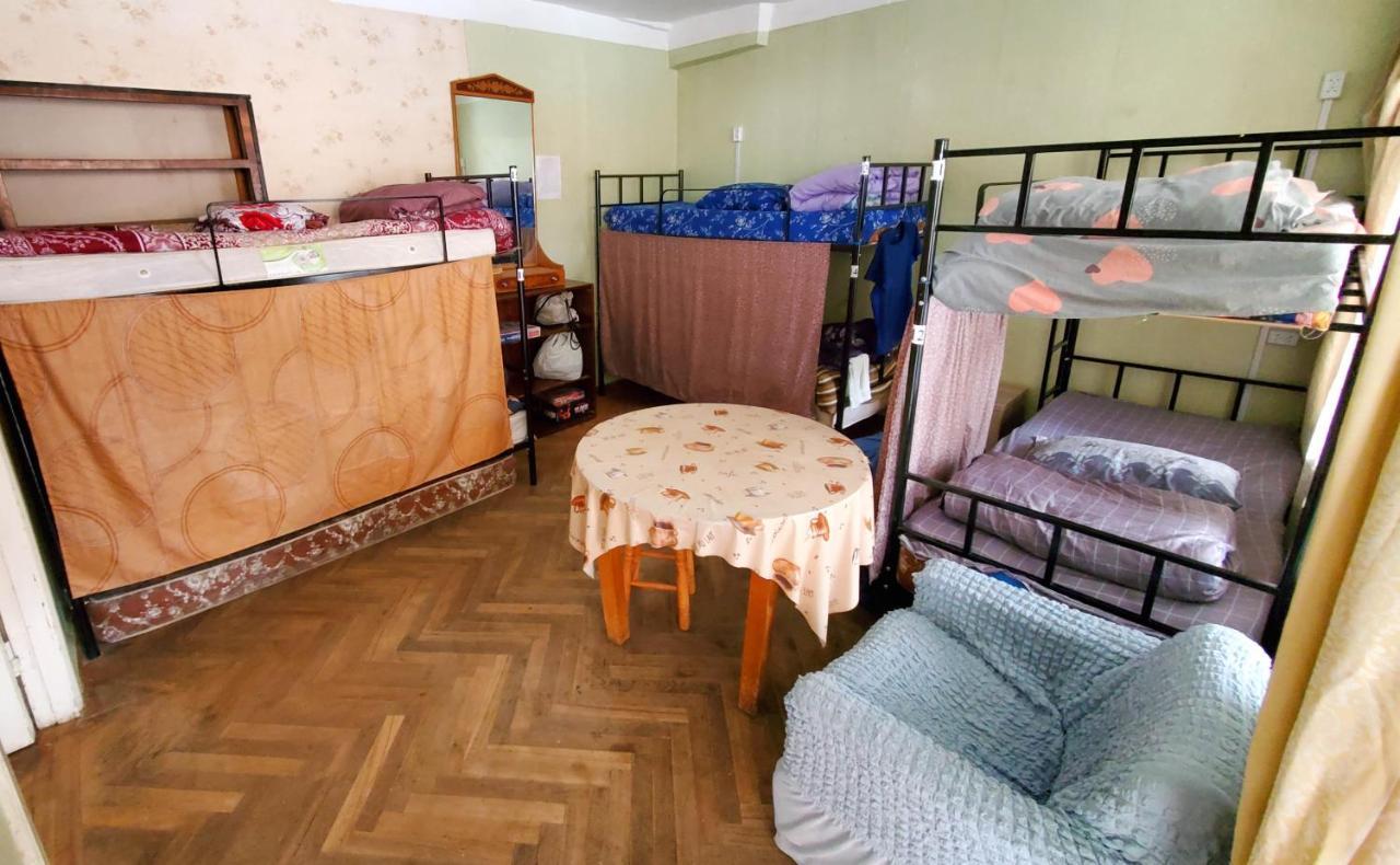 El Hostal Тбилиси Экстерьер фото