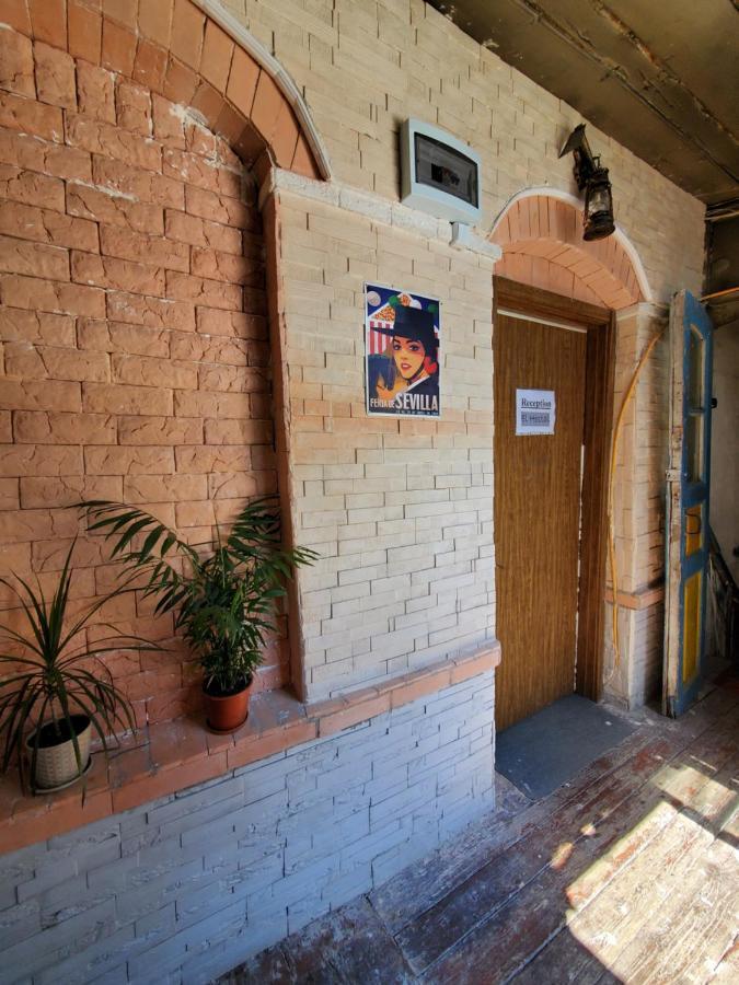 El Hostal Тбилиси Экстерьер фото