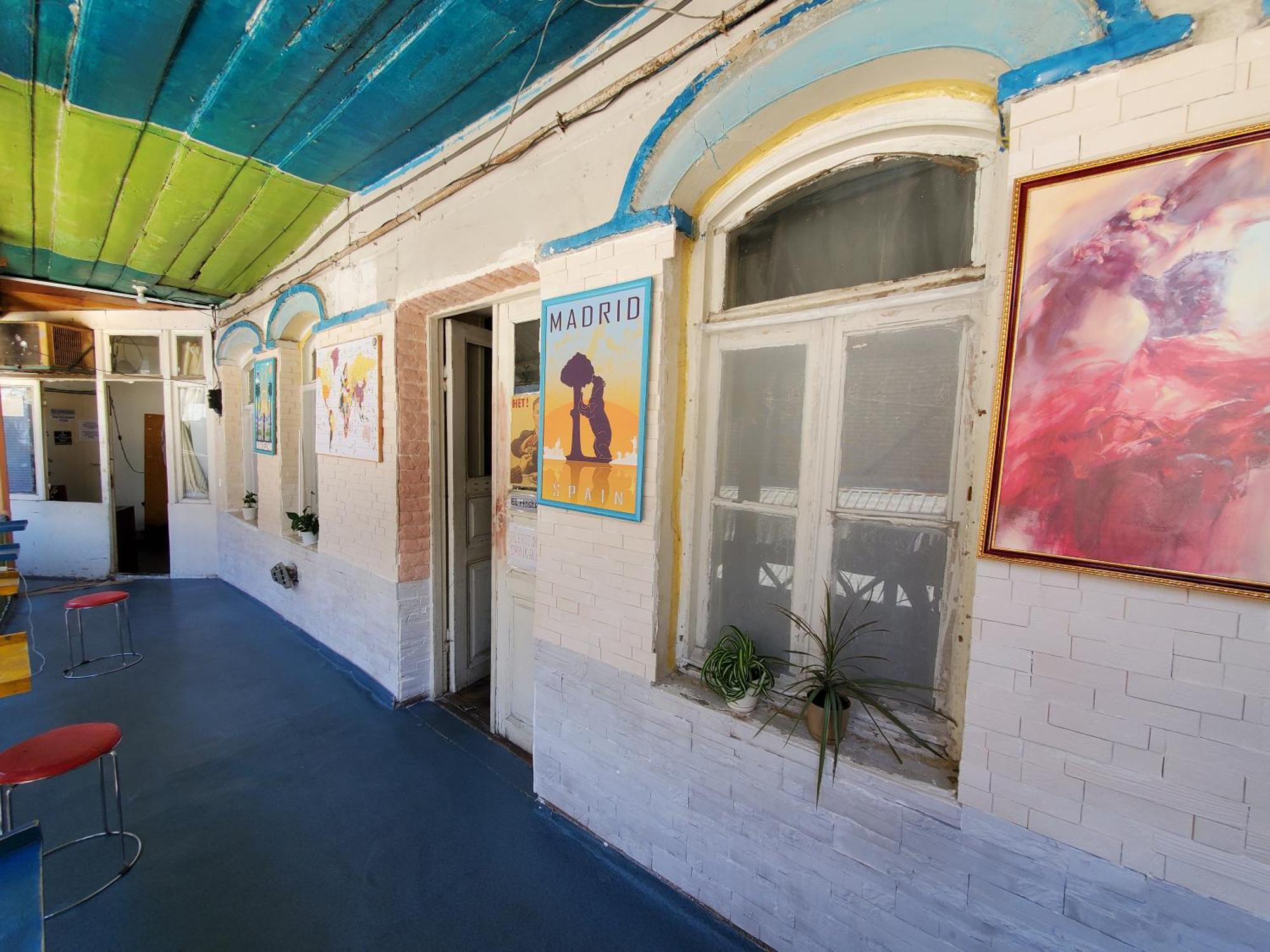 El Hostal Тбилиси Экстерьер фото