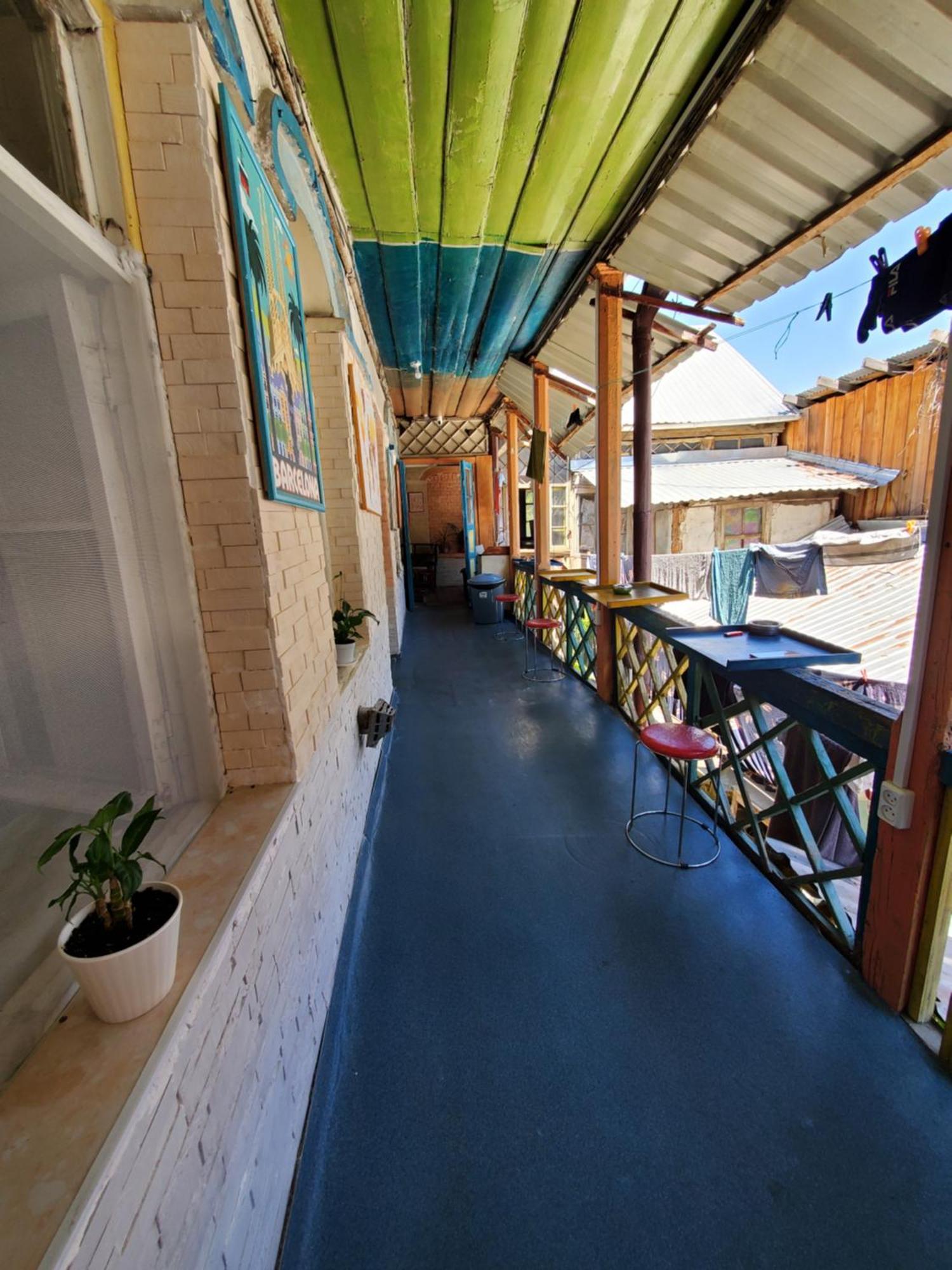 El Hostal Тбилиси Экстерьер фото